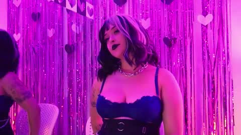 Mimi online show from February 13, 11:30 pm