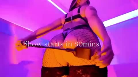 Mimi online show from July 25, 6:28 pm