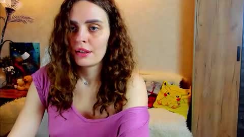 Gloria Wood online show from November 5, 8:11 pm