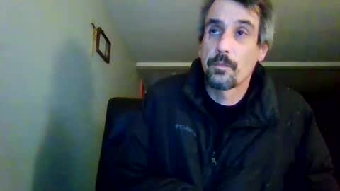 gmang4242 online show from March 8, 10:08 am