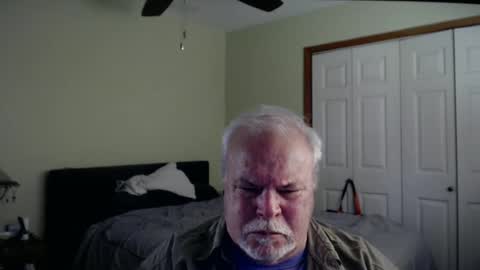 gmctruckguy online show from May 4, 8:15 pm
