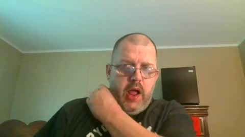 IDKIDCIDGAF online show from June 15, 4:21 pm