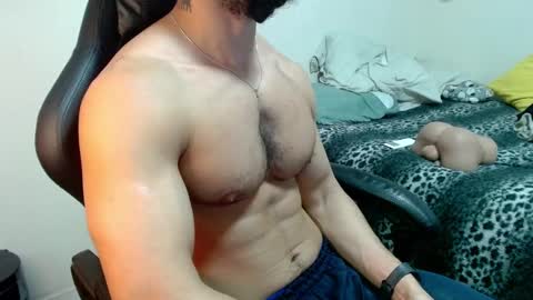 god hunkules online show from November 18, 7:06 pm