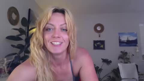 Alisha Dallas online show from September 23, 12:26 am