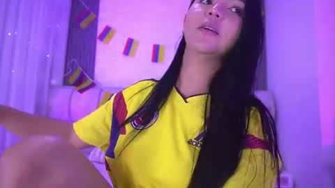 goddess_eli77 online show from June 18, 3:12 am
