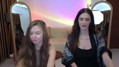Snapshot of goddess_marylin chatting on September 26, 3:36 am 330 UTC2 girls online show from September 26, 3:36 am