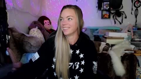 Patricia Mars           Goddess of Mars twitter thegoddessmindy online show from October 22, 2:30 pm