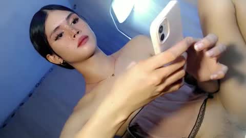 YOUR GODDESS RIAN online show from December 2, 6:45 am