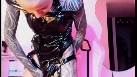 vee online show from October 27, 5:18 am