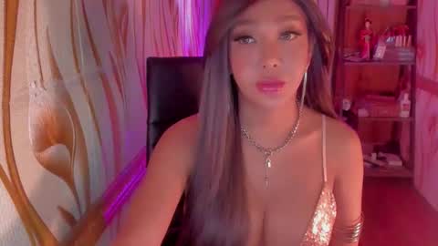 Snapshot of goddessbarbiecum4u chatting on October 3, 5:59 am Barbie Brown online show from October 3, 5:59 am