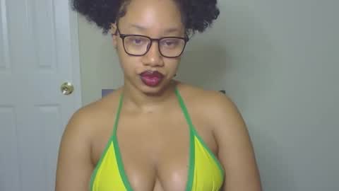 Goddess Daisy Sky online show from October 25, 5:35 pm