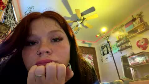 goddessdezzy23 online show from May 15, 10:28 pm