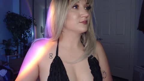 Goddess Emmy online show from June 18, 5:24 am