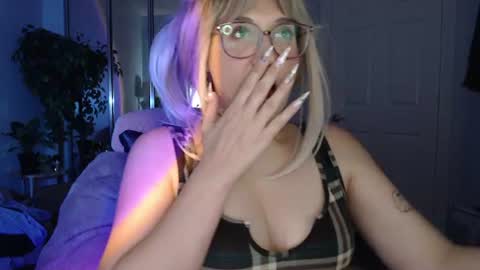 Goddess Emmy online show from June 11, 5:38 am