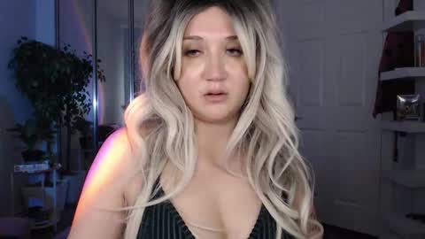 Goddess Emmy online show from February 18, 5:07 am