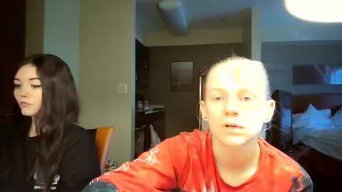 feyaa22 online show from September 20, 5:05 pm