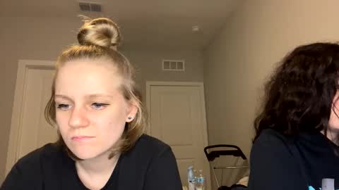 feyaa22 online show from January 26, 1:31 am