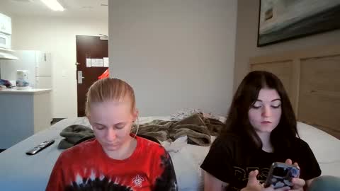 feyaa22 online show from September 14, 5:03 pm