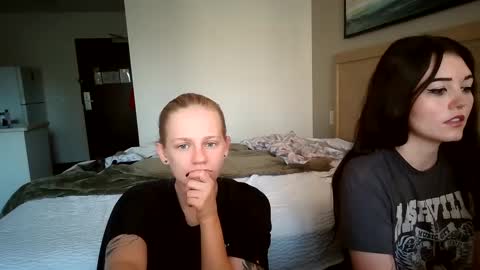 feyaa22 online show from September 13, 4:53 pm