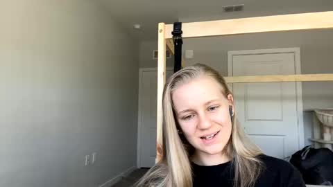 feyaa22 online show from February 17, 3:55 pm