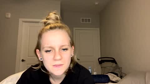 feyaa22 online show from January 26, 11:39 pm