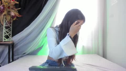Snapshot of goddessjulieta chatting on March 2, 6:19 pm Julieta online show from March 2, 6:19 pm