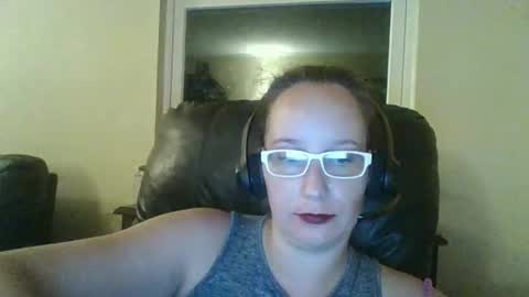 Crystal online show from November 18, 9:12 am