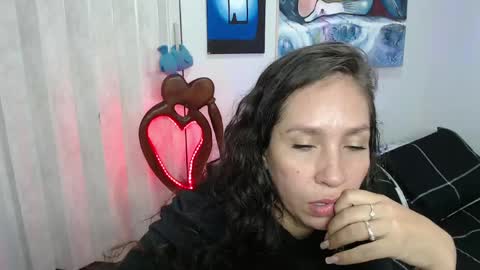  Naih Reyes online show from May 28, 3:04 am