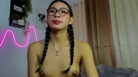 Kyla and Nian online show from February 11, 1:42 am