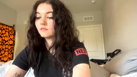 Goddess Raven online show from February 6, 4:25 pm