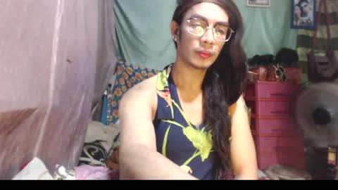 KENNY DOLL online show from June 16, 6:28 am