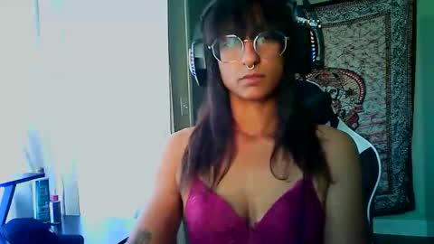 goddessvikkii online show from March 23, 5:51 pm