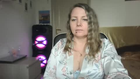 gold_585 online show from June 13, 7:41 am