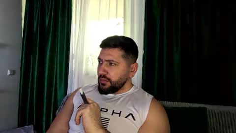 gold_alpha_boy online show from January 14, 7:05 am