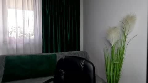 gold_alpha_boy online show from April 23, 3:02 pm