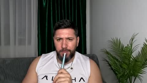 gold_alpha_boy online show from April 29, 7:40 pm
