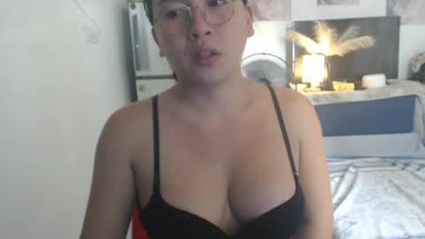 bella online show from June 22, 3:01 am
