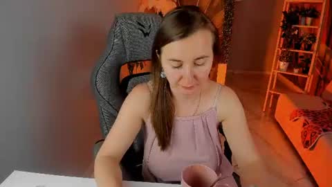 Gloria online show from June 18, 8:42 am