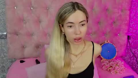 golden girl   online show from June 22, 2:06 am