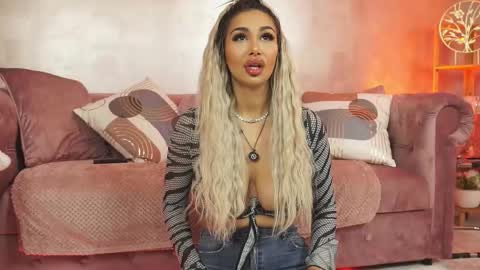 GoldenAmberX online show from March 11, 6:16 am