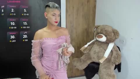 goldenangels1 online show from October 31, 9:26 pm