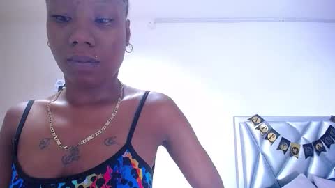 goldenn_ass1 online show from October 28, 3:51 am