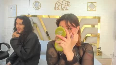 goldentemptation_ online show from April 30, 1:38 pm
