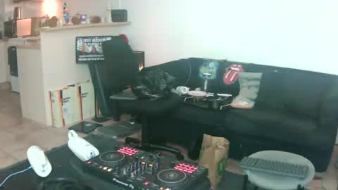 goldyguy011 online show from June 18, 5:29 pm