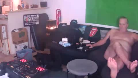 goldyguy011 online show from August 6, 7:12 pm