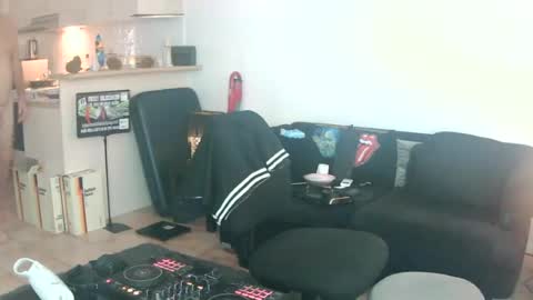 goldyguy011 online show from June 29, 2:52 am