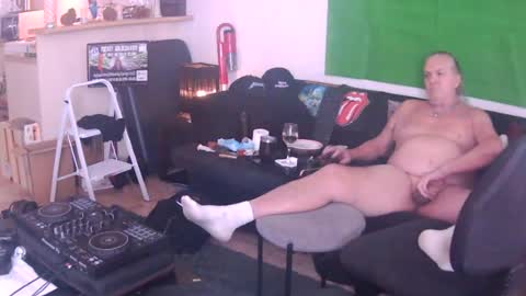 goldyguy011 online show from July 29, 12:54 am