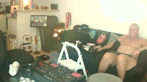 goldyguy011 online show from July 22, 7:10 am