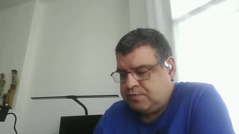 gomezgonz5 online show from September 25, 11:39 am