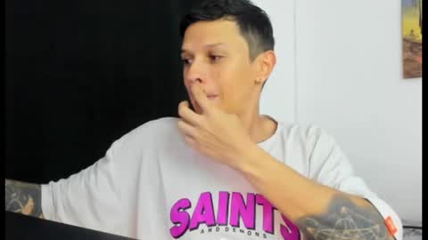 Snapshot of goodboy69i chatting on February 28, 9:44 pm goodboy69i online show from February 28, 9:44 pm